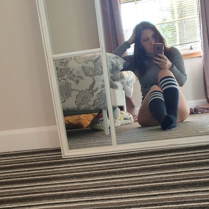 scrunchedsoleslittletoes OnlyFans picture