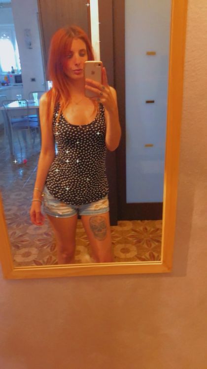 joliebrattyofficial OnlyFans picture