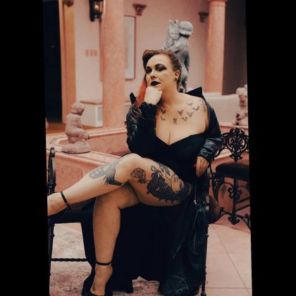 morticiamidwest OnlyFans picture