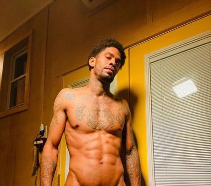 hunglowxxx OnlyFans picture
