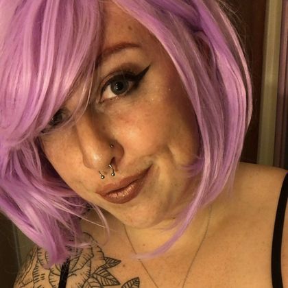lonelylovelylily OnlyFans picture