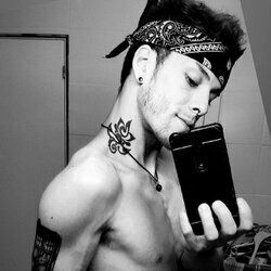 exilelibran OnlyFans picture