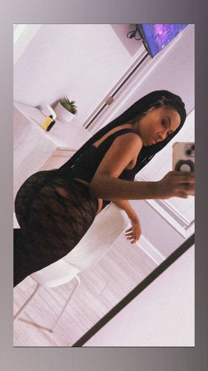 tajneasalaries OnlyFans picture