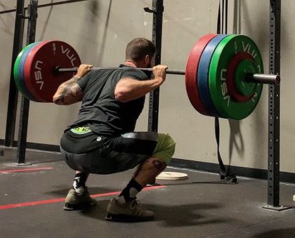 barelylifting OnlyFans picture