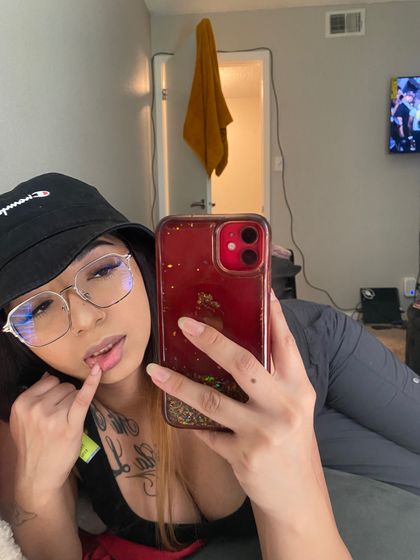 evzaveri OnlyFans picture