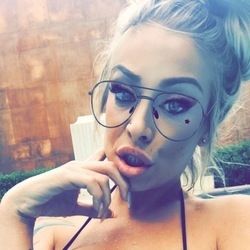 chloe_happens OnlyFans picture