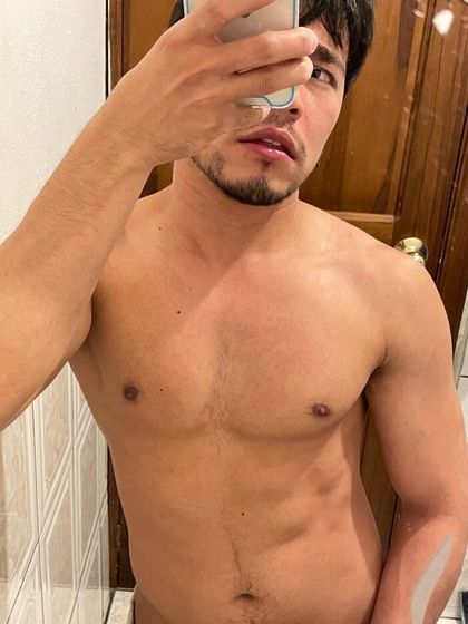 yonathanleal9 OnlyFans picture