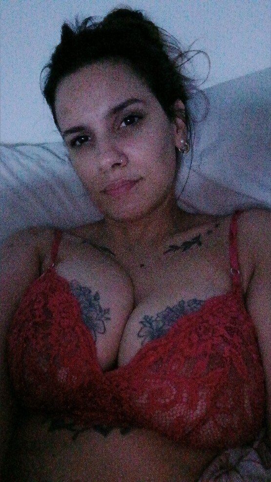 andbrunettehot OnlyFans profile picture