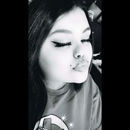 lovelymtz OnlyFans picture