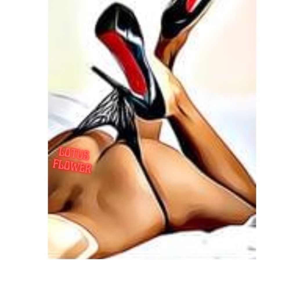 lotusflowerbomb1 OnlyFans profile picture