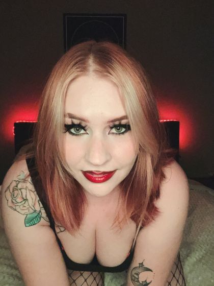 danipetrichor OnlyFans picture