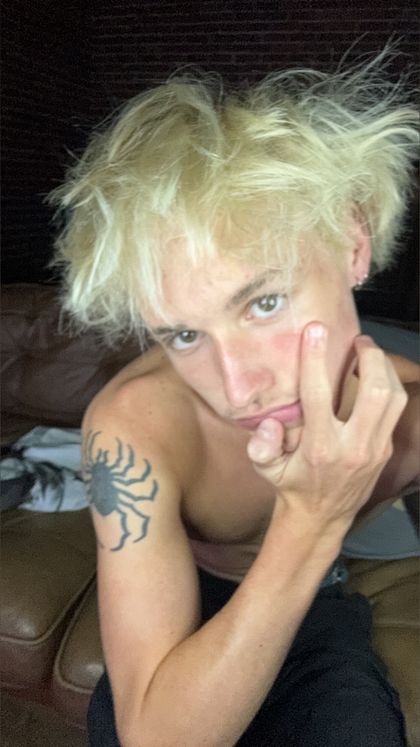 ethanluvsx OnlyFans picture