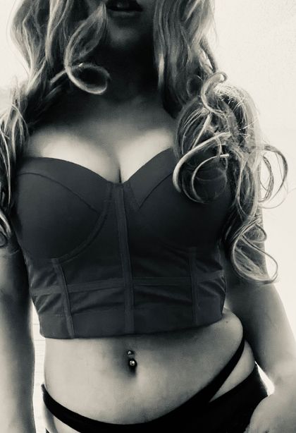 badbunnybrandy OnlyFans picture