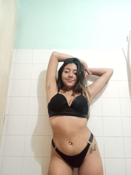 petittebrunette25 OnlyFans picture