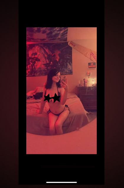 aweburie OnlyFans picture