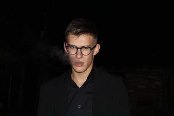 magnificentzeus OnlyFans - Free Trial - Photos - Socials | FansMetrics.com