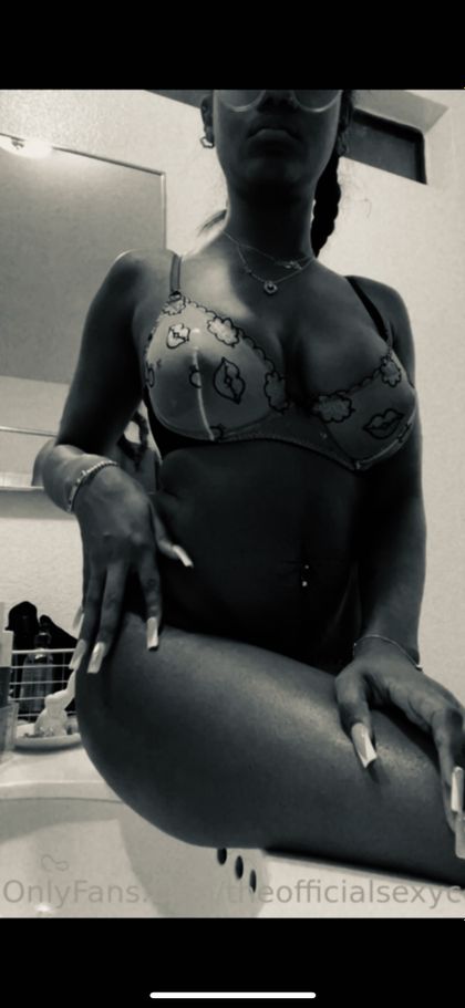 theofficialsexycoco OnlyFans picture