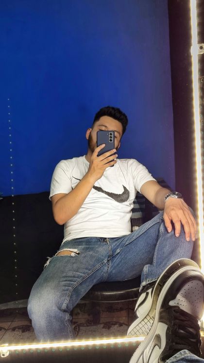 whers.deyvid OnlyFans picture