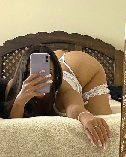 arielatinaa OnlyFans picture