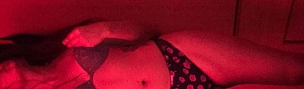 twolittlesecret OnlyFans profile picture