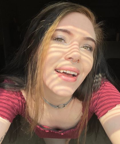 cloverhayes OnlyFans picture