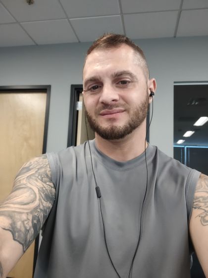 elighone OnlyFans picture