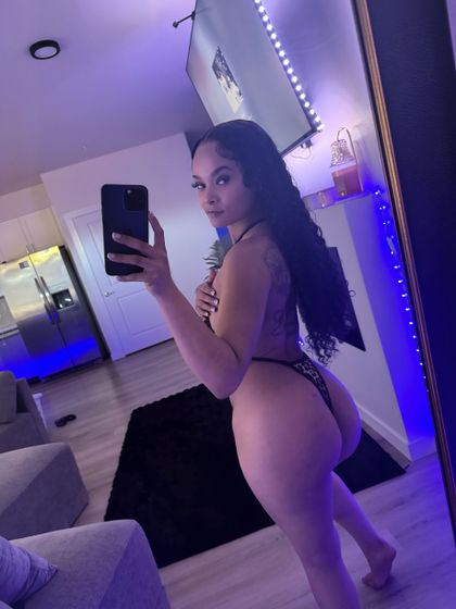 veronicaameliabellerose OnlyFans picture