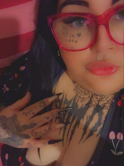 naughtlillirose OnlyFans picture