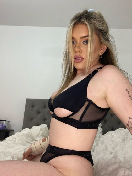 learosebarker OnlyFans picture