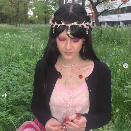 lonelyfaerie OnlyFans picture