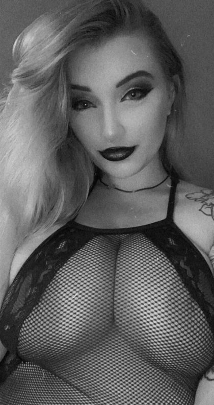 tiinyghostx OnlyFans picture