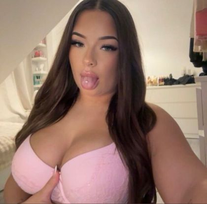 naughtyoliwia OnlyFans picture