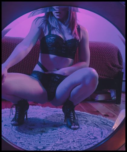 foxyroxy2931 OnlyFans picture