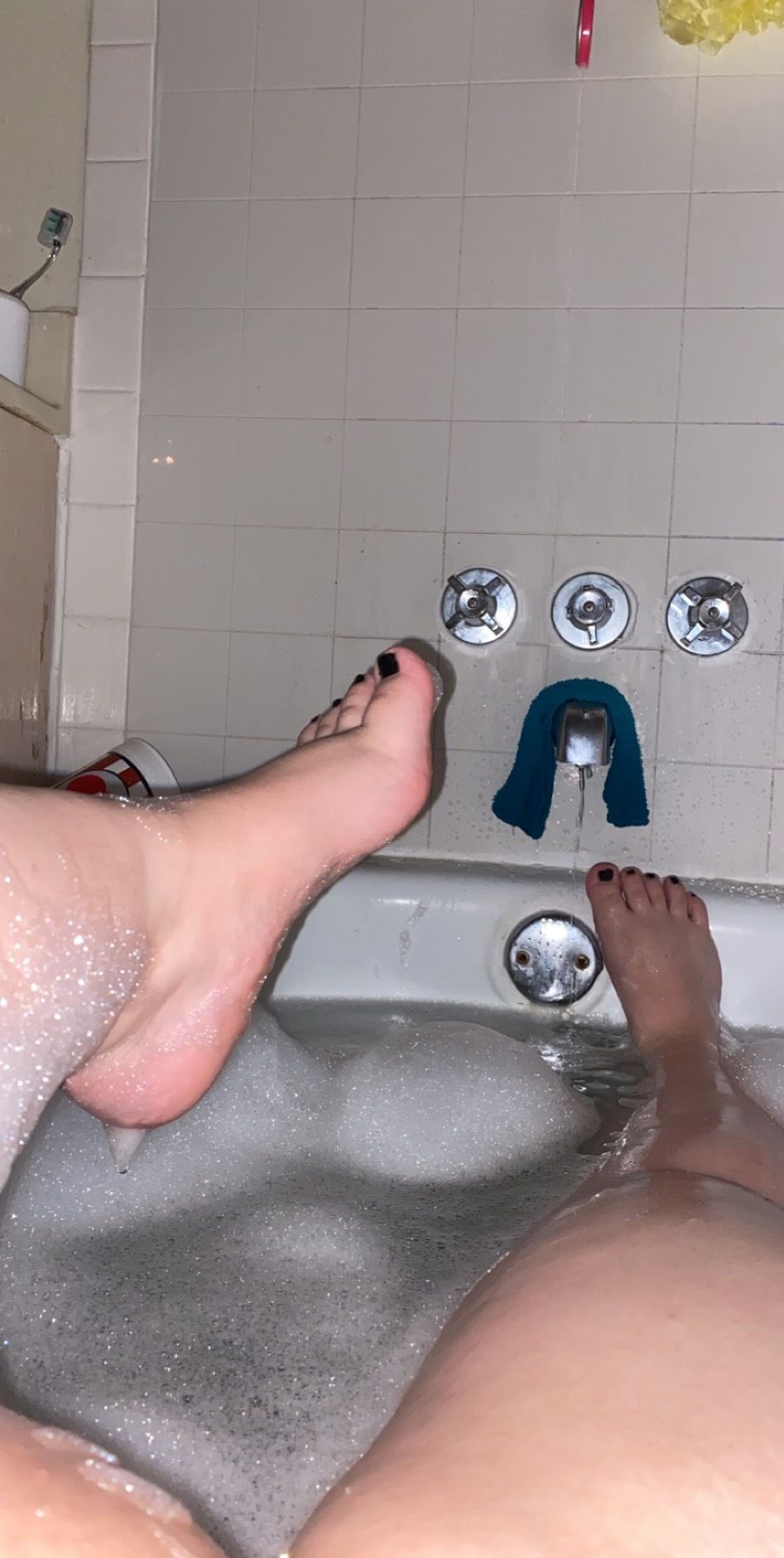 theyyloveenaee OnlyFans profile picture
