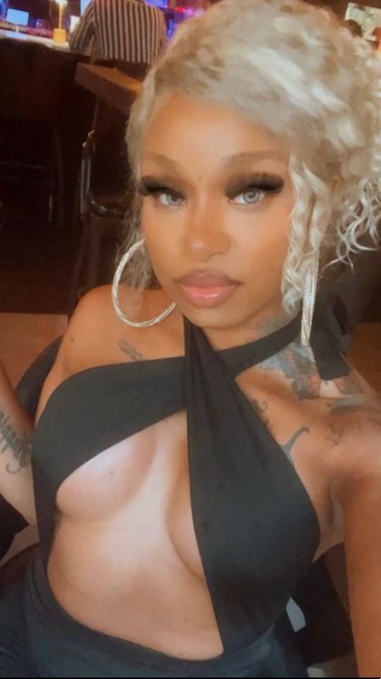 giaanaconda OnlyFans picture