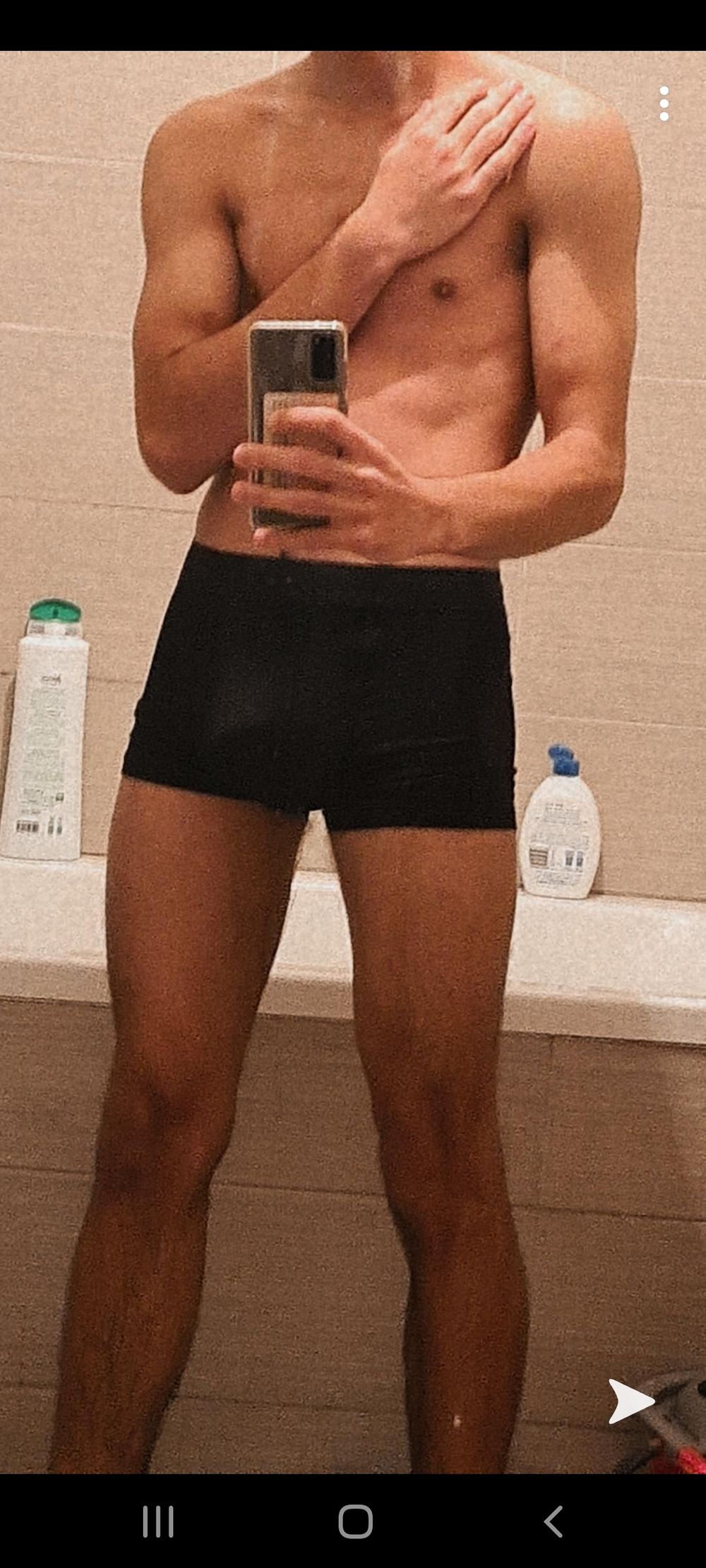 roberto2001 OnlyFans - Free Trial - XXX Photos | FansMetrics.com