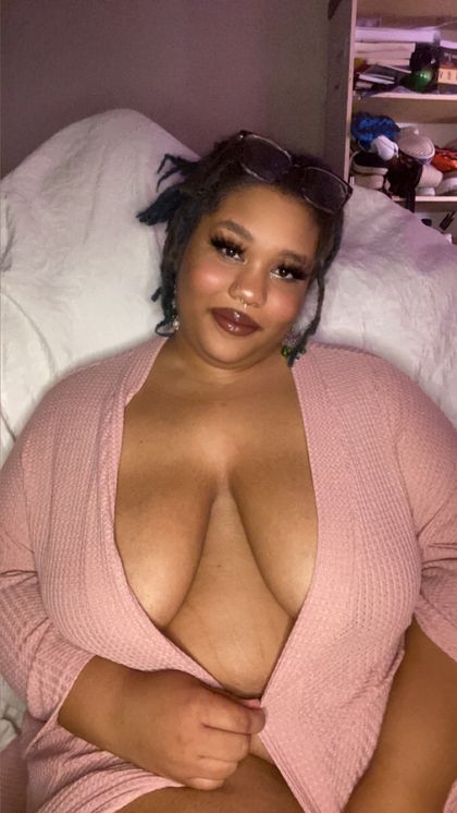 hunnybee72 OnlyFans picture
