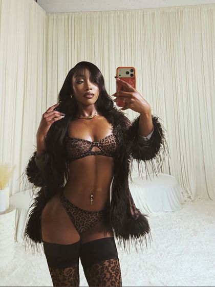 xoloni OnlyFans picture