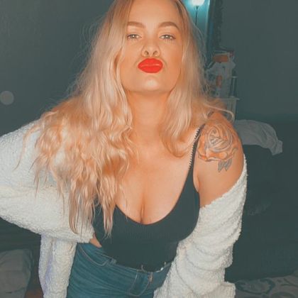 misstallnmilky OnlyFans picture