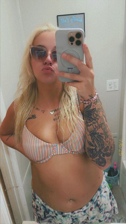 naughtynavarro OnlyFans picture
