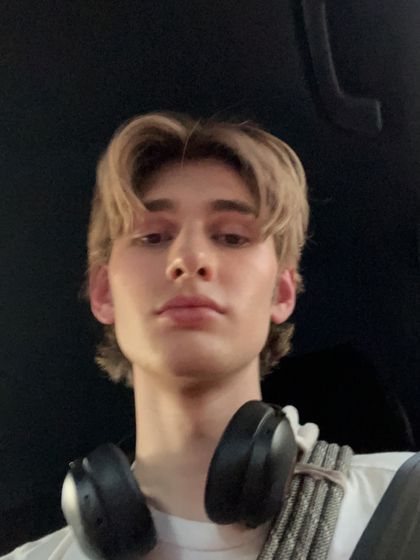tradspouse OnlyFans picture
