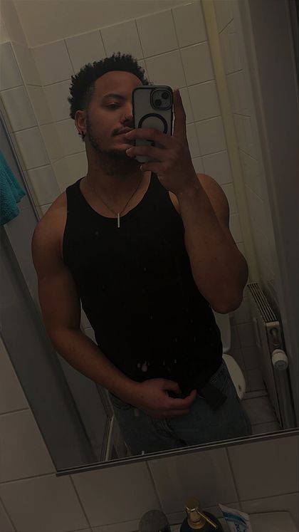 elderlys OnlyFans picture