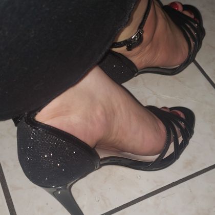 apiscutefeet OnlyFans picture