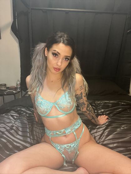 freevixly OnlyFans picture