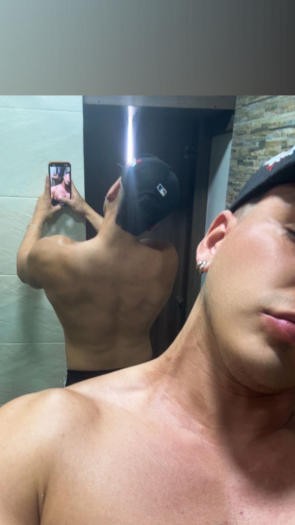 guerreroandyy OnlyFans - Free Trial - XXX Photos | FansMetrics.com