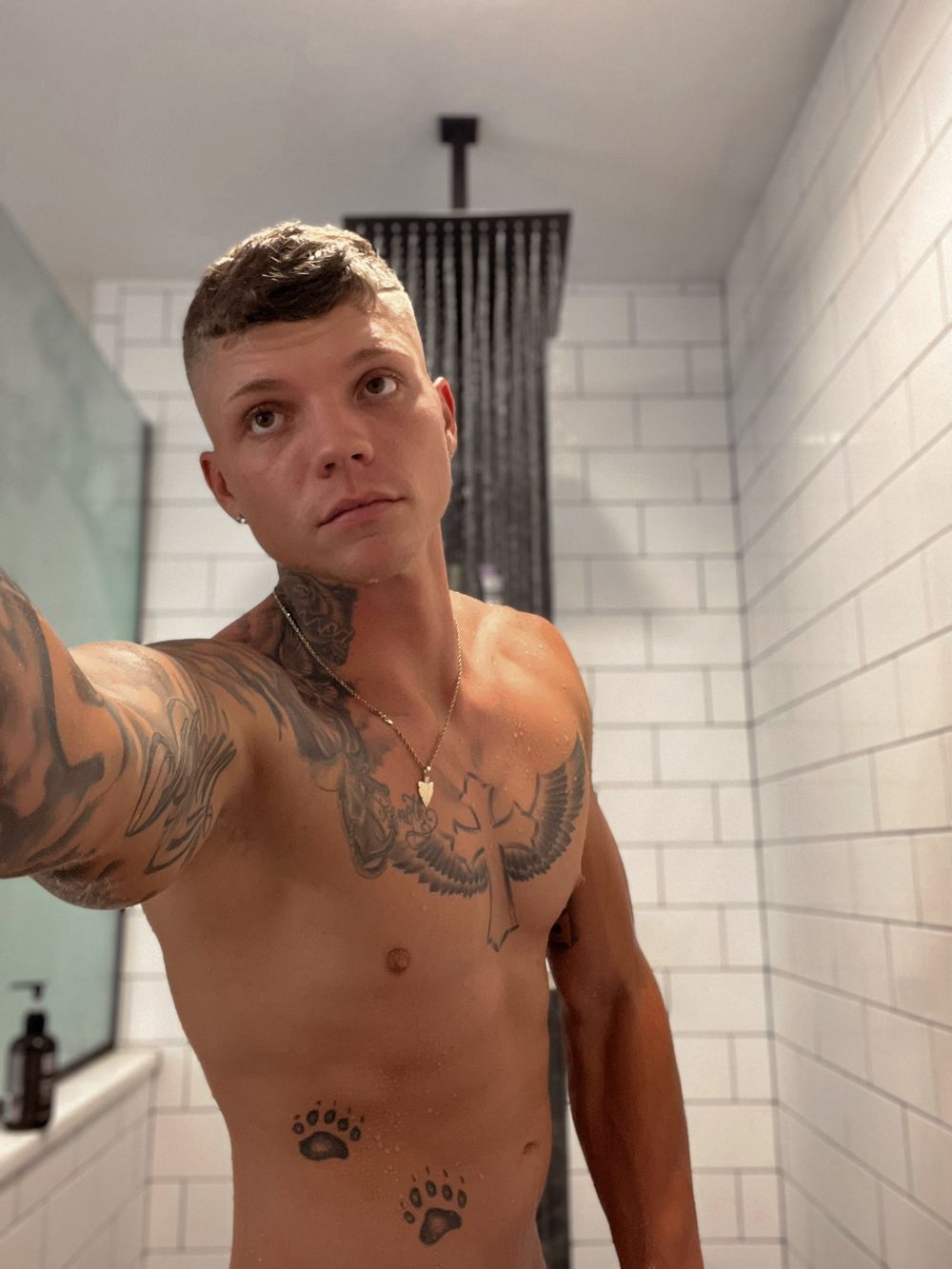 brockbarnicle OnlyFans - Free Trial - Photos - Socials | FansMetrics.com