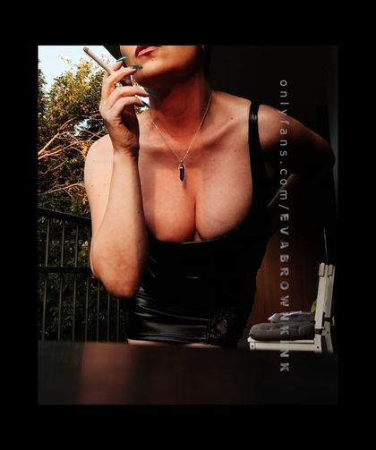 evabrownkink OnlyFans picture