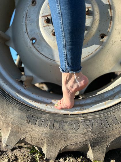 bellasfeetgun OnlyFans picture