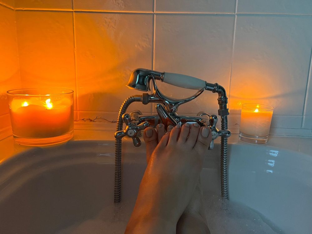 herfemmefatalefeet OnlyFans profile picture
