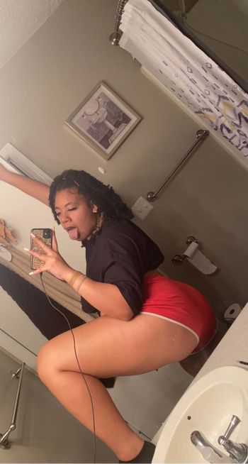LightSkinnBaby .